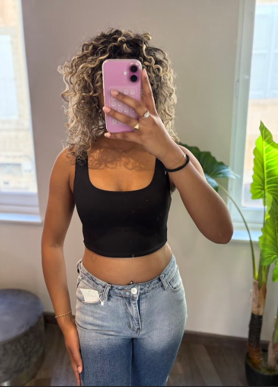 CROP TOP